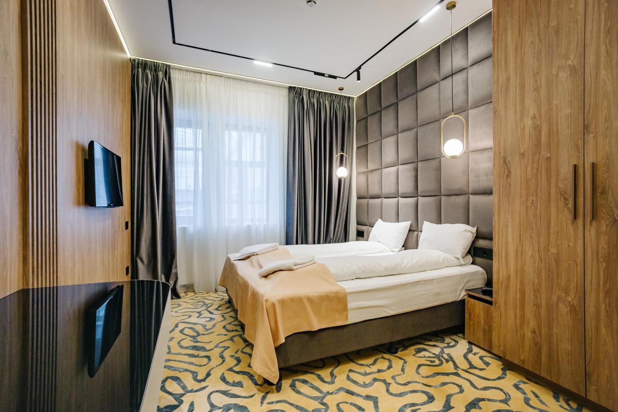 Dana 2 Hotel 3*
