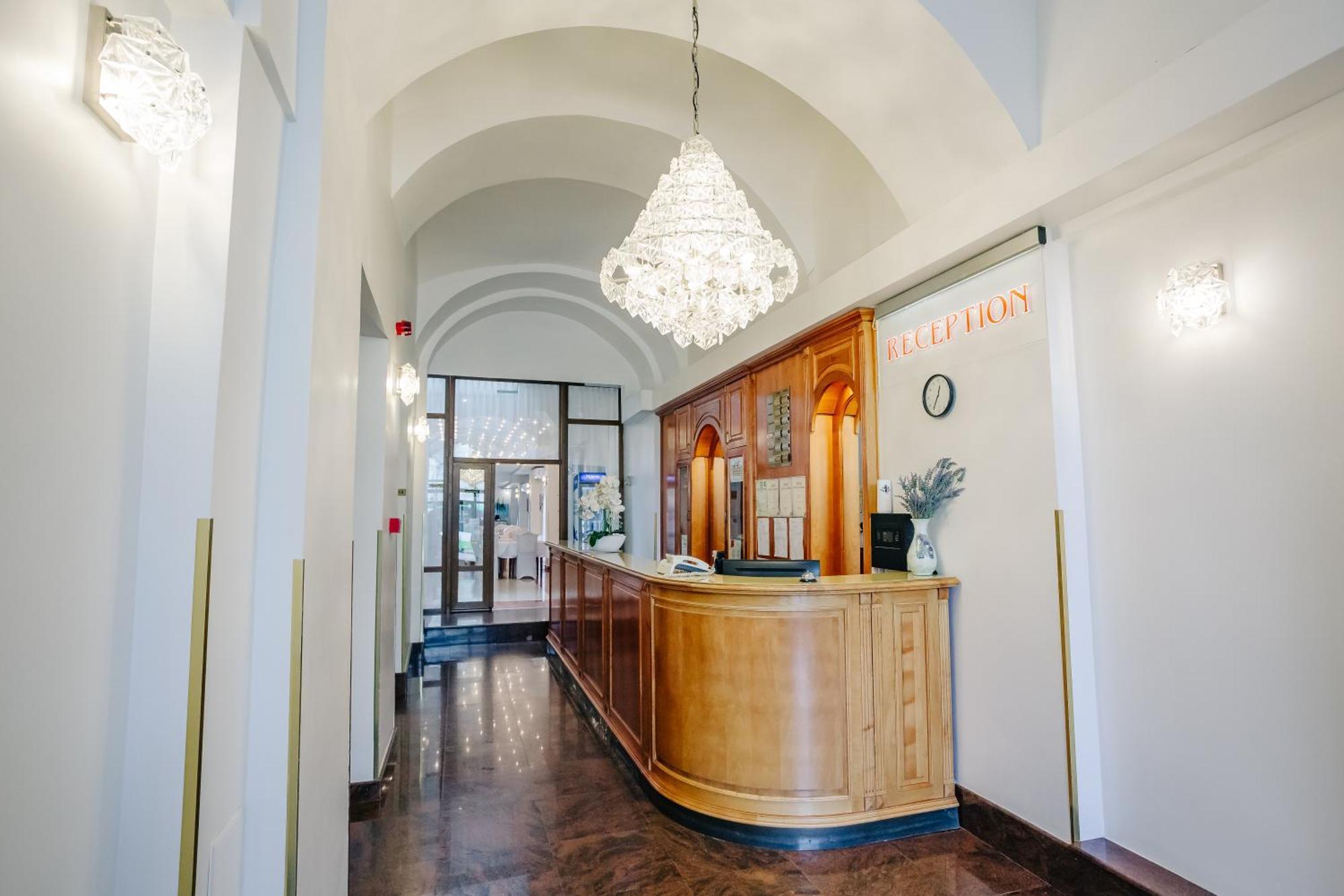 Dana 2 Hotel